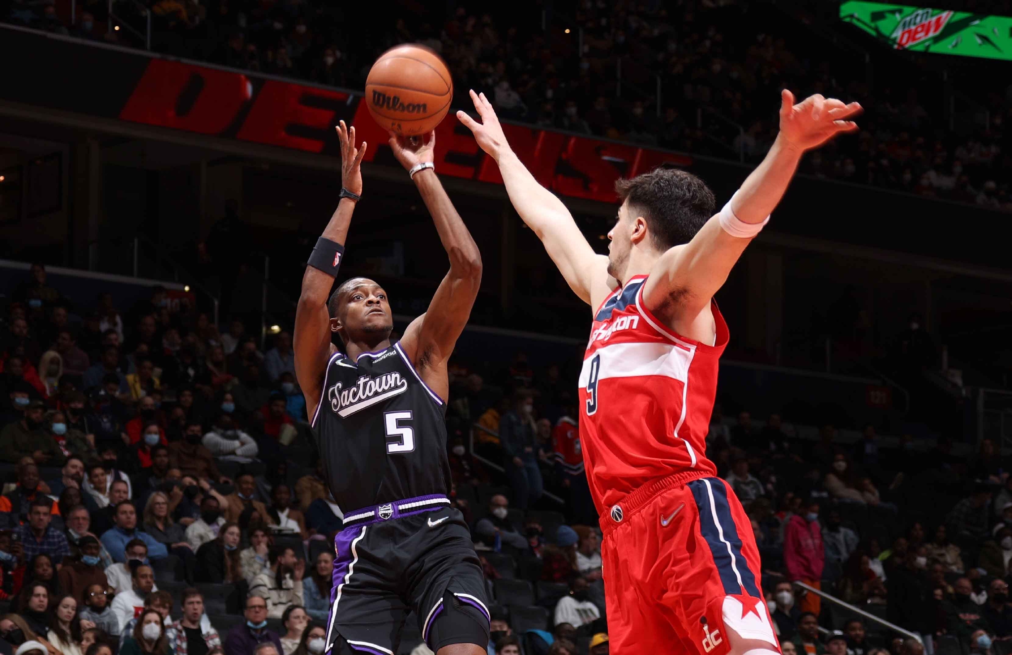 奇才鏖战爵士，费沃斯惊艳世界