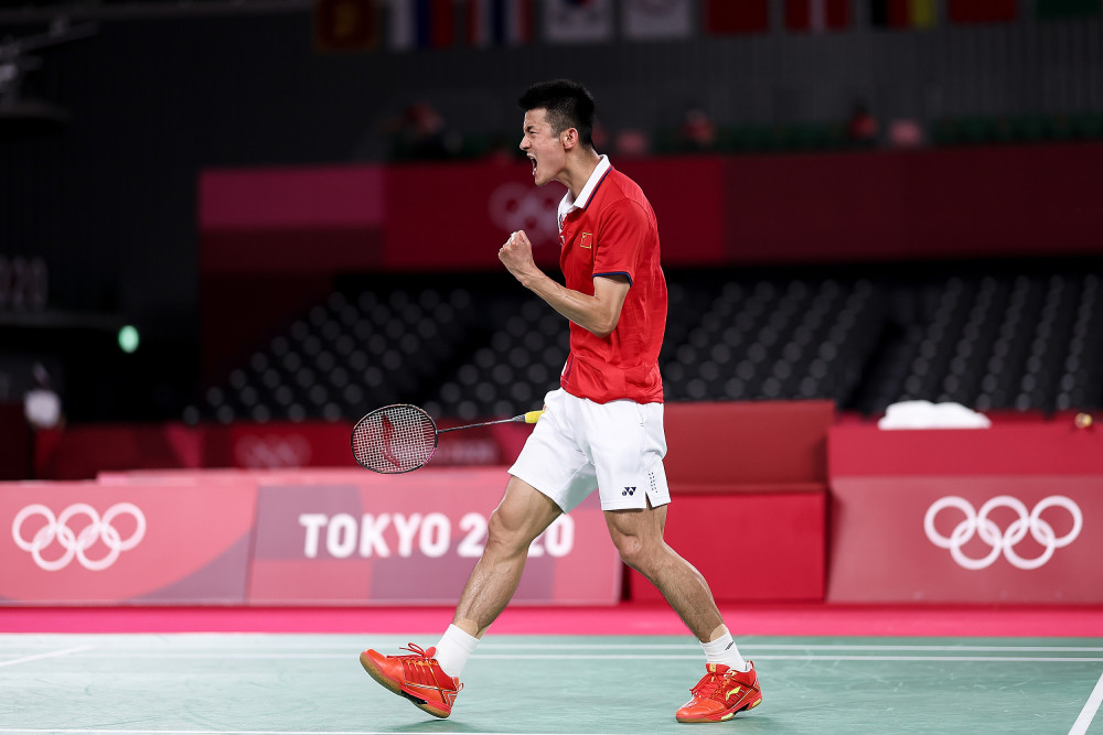 雷速直播-中国羽毛球队力克印度羽毛球队，谌龙打破历史纪录
