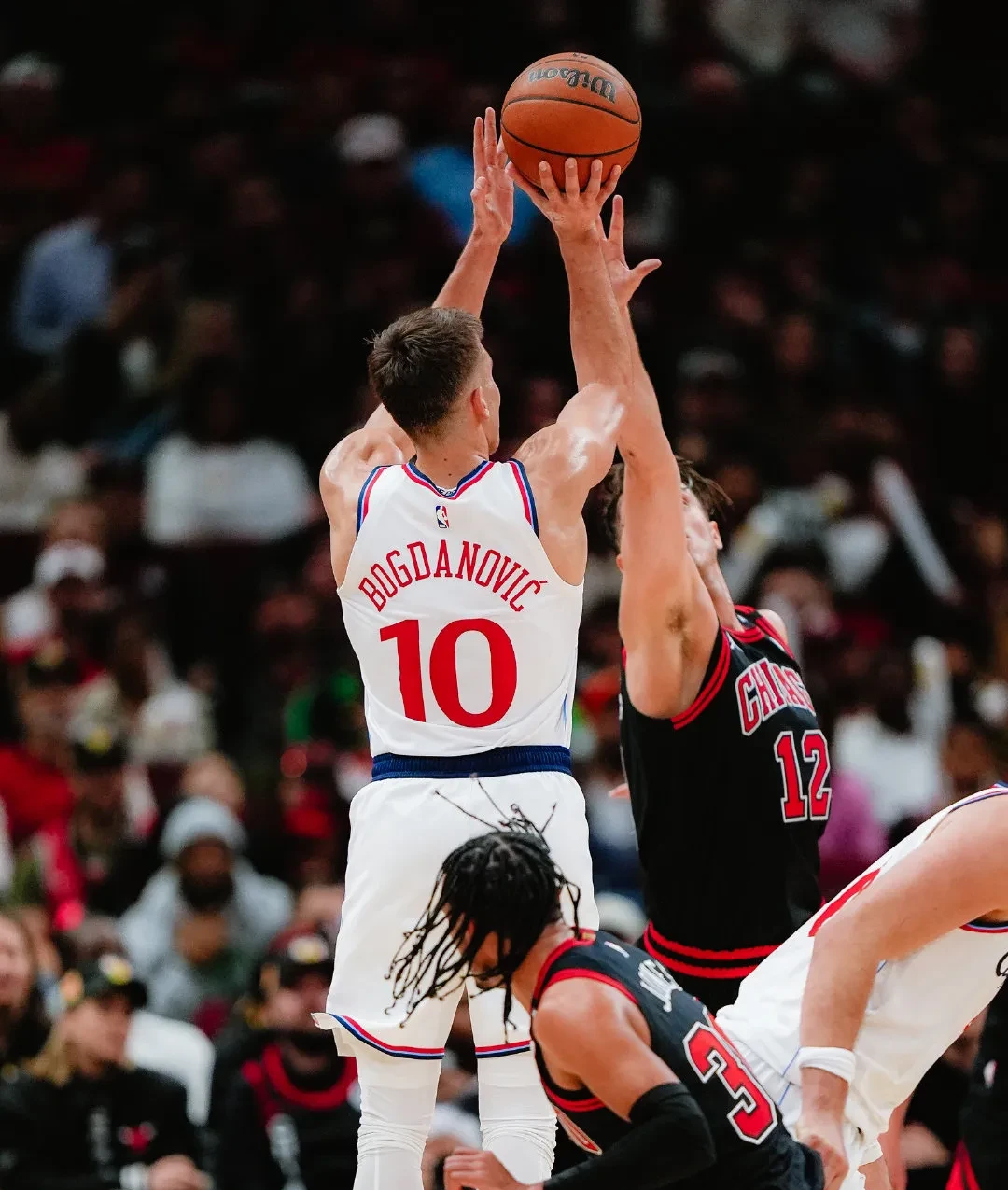 快船绝杀青岛队，保罗高光表现