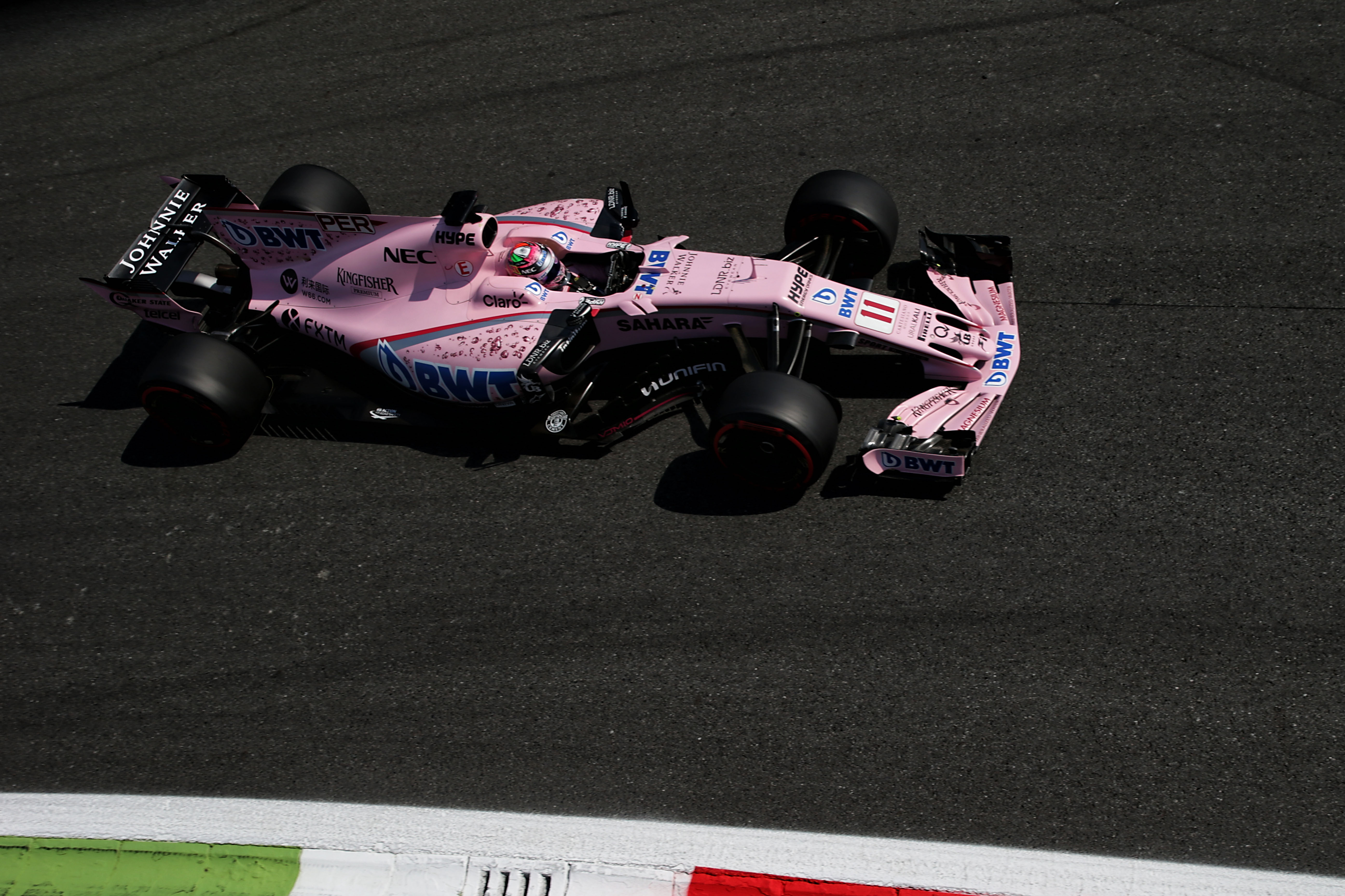 雷速体育官网-阿斯顿马丁翻盘法拉利，佩雷兹高光表现