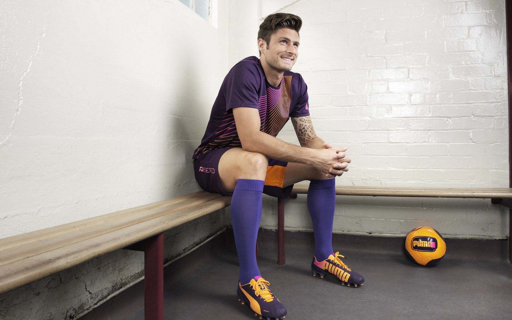 赛道风云，雷诺横扫阿斯顿马丁，诺里斯惊艳四座的背后